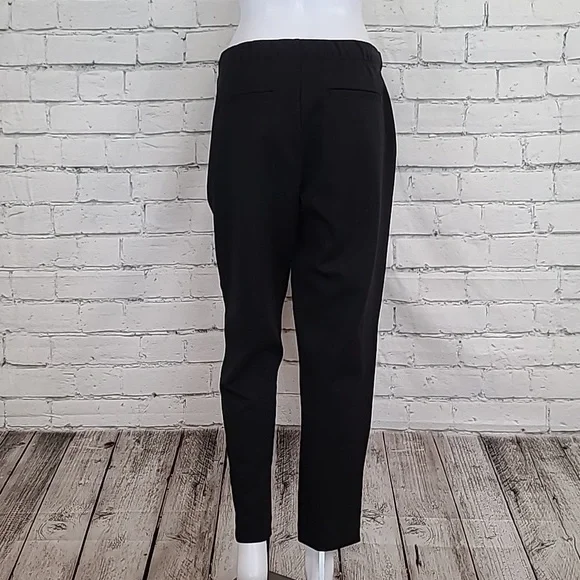 Everlane High Rise Pintuck Tapered Leg The Dream Pant in Black - NWT